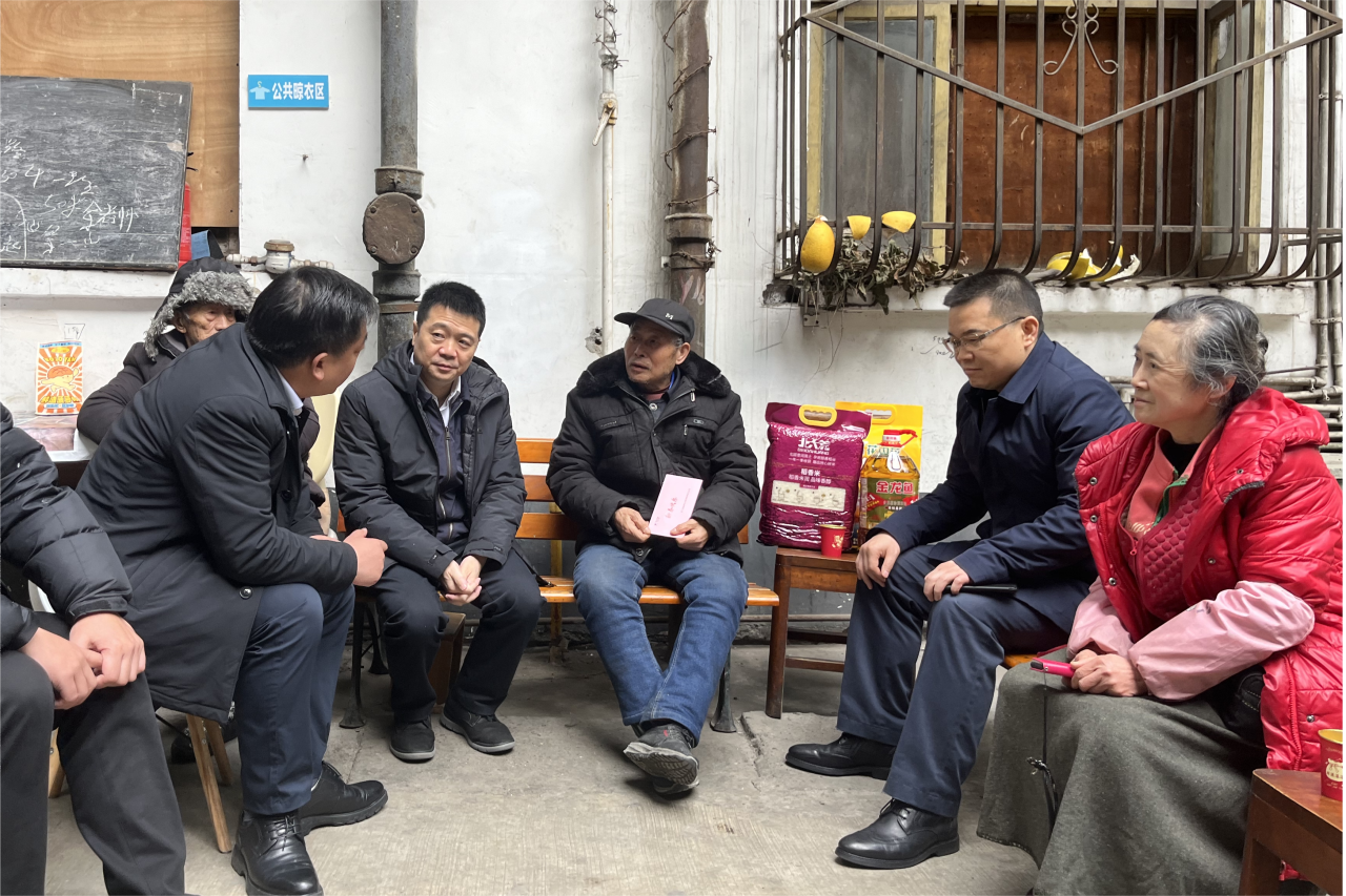 省庄闲游戏集团党委书记、董事长游勇开展慰问活动督导调研工作